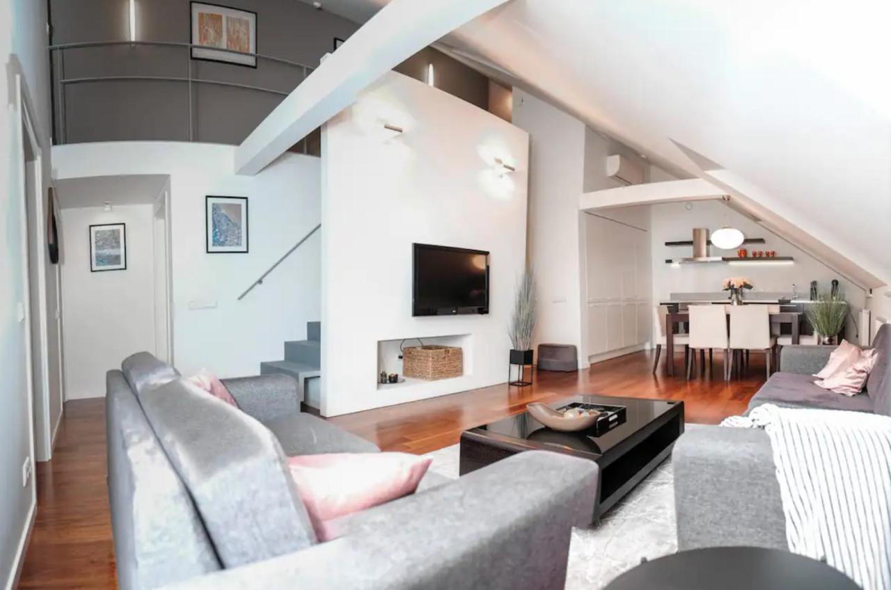#Stayhere - Spacious Luxury Town Hall 3Bdr Apartment วิลนีอุส ภายนอก รูปภาพ
