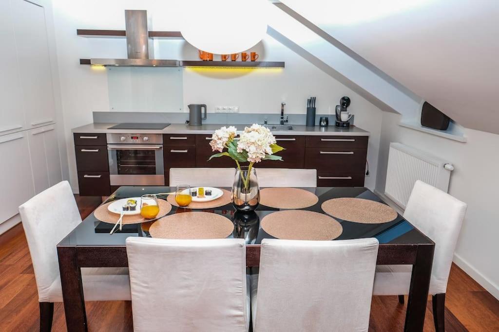 #Stayhere - Spacious Luxury Town Hall 3Bdr Apartment วิลนีอุส ภายนอก รูปภาพ
