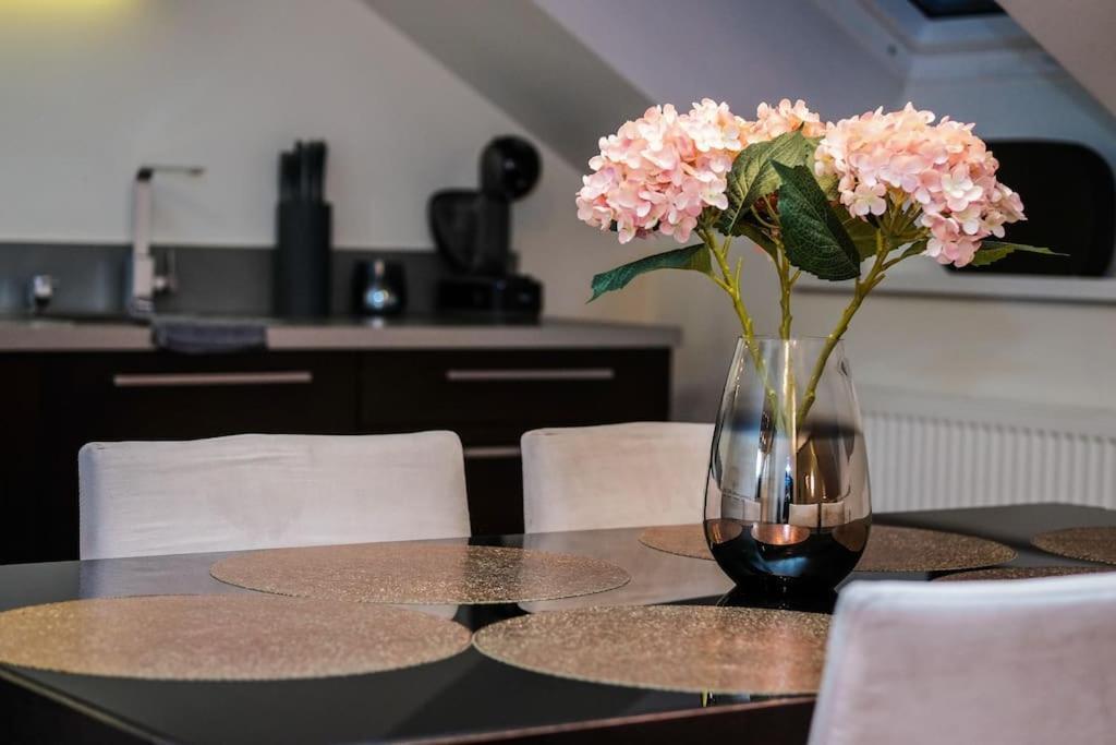#Stayhere - Spacious Luxury Town Hall 3Bdr Apartment วิลนีอุส ภายนอก รูปภาพ