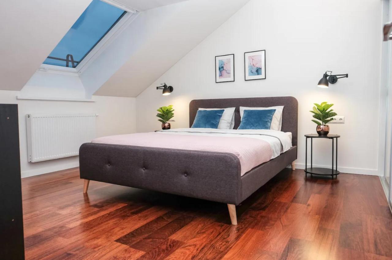 #Stayhere - Spacious Luxury Town Hall 3Bdr Apartment วิลนีอุส ภายนอก รูปภาพ