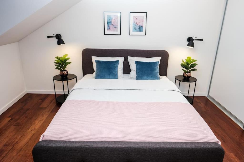 #Stayhere - Spacious Luxury Town Hall 3Bdr Apartment วิลนีอุส ภายนอก รูปภาพ